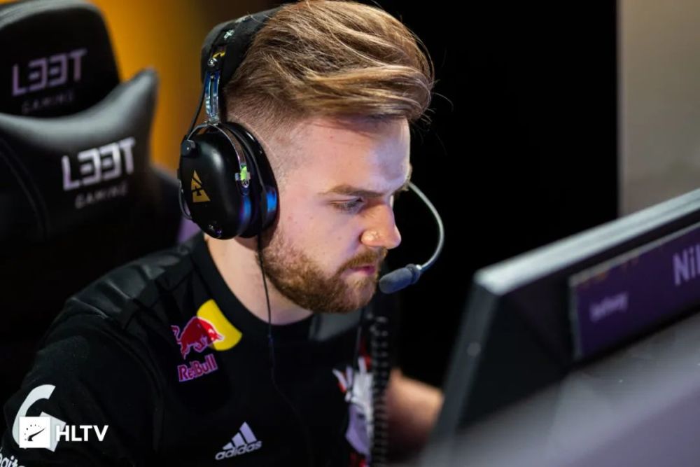 德杯八强赛赛程：24号晚七点iG对阵TES，23号17点EDG对阵