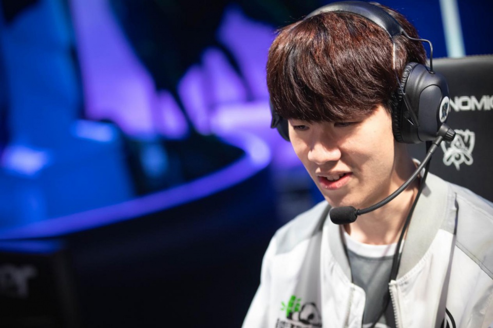 频繁的人员轮换无法让BLG走出泥潭